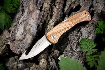 PUMA IP Spanish Made Hunting Knife Pocket Knife Olive with Gut Hook